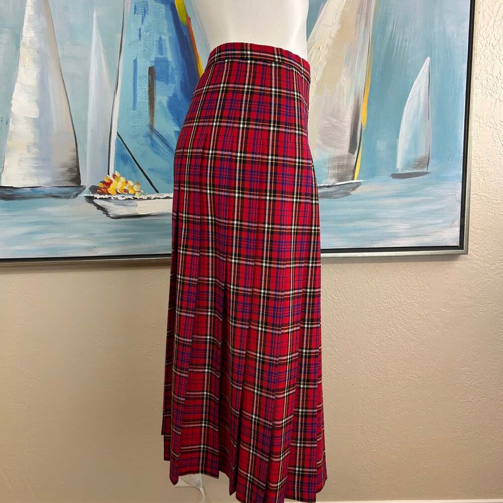 Vintage Pendleton Wool Midi skirt. 
Pleated
Size 18 - Picture 3 of 8